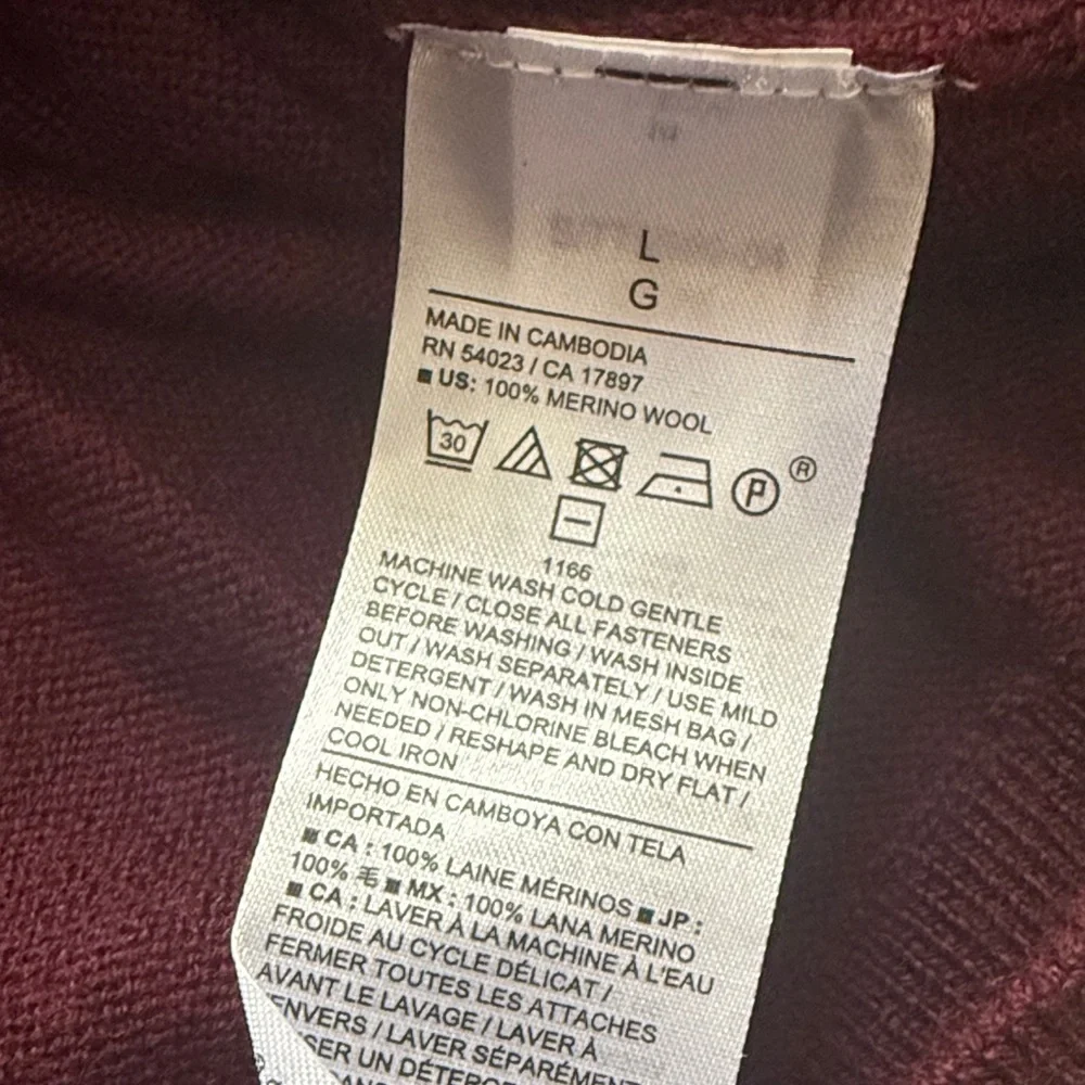 Banana Republic Merino Wool Men’s Sweater Size Large